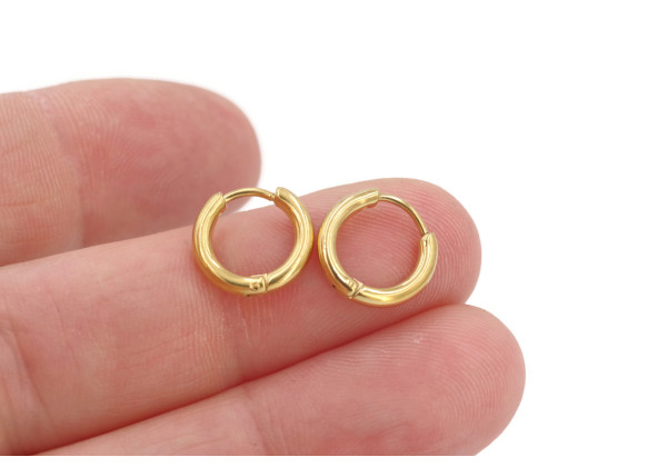 Mini créoles dorées 12 mm – Acier inoxydable (x2)