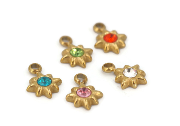 Mini breloque étoile ou fleur – Acier inox doré – 8x6 mm – avec strass