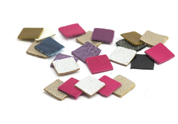 cuir_carres_13_Couleurs_Mixtes.jpg